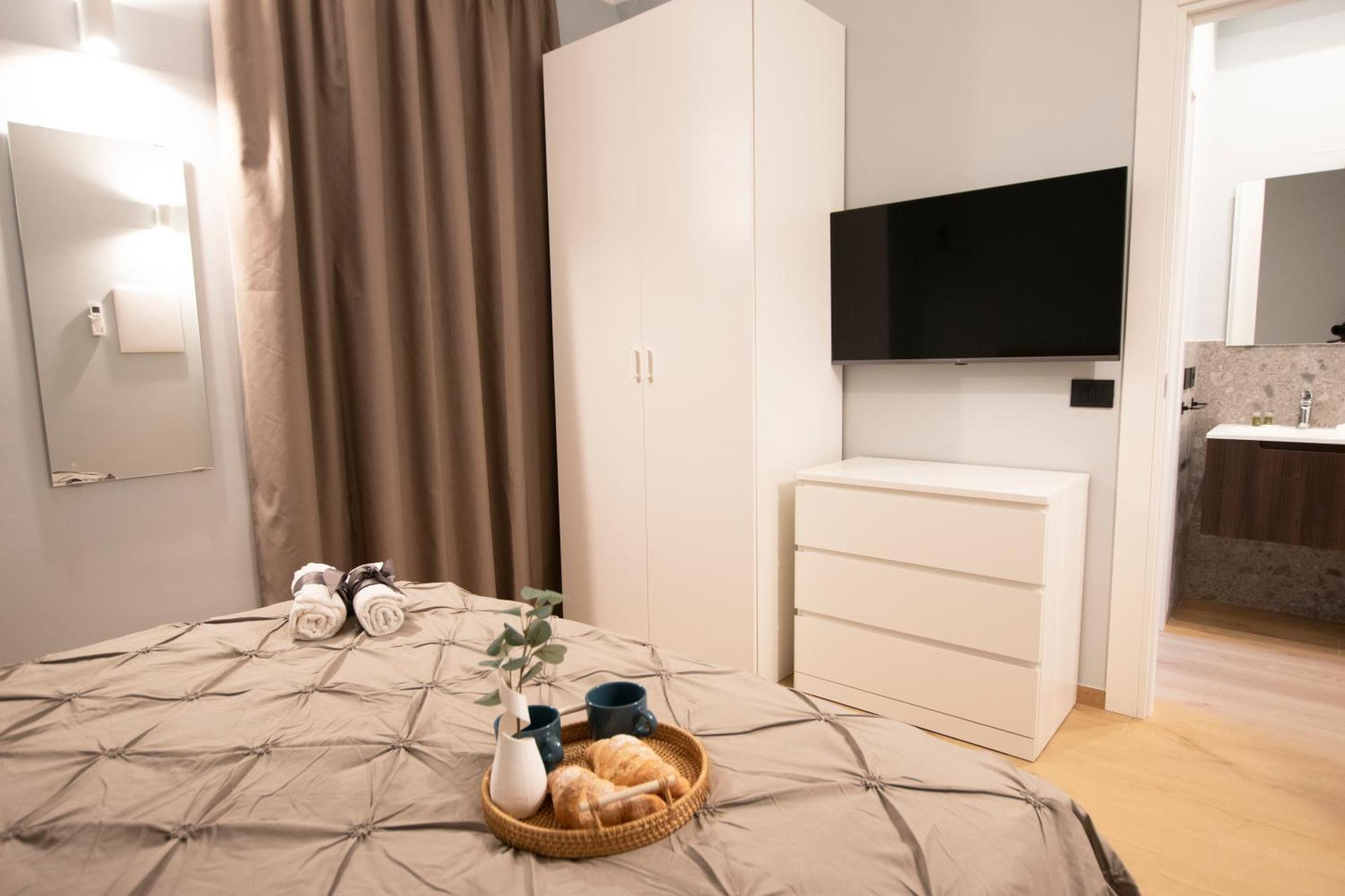 Ihost Luxury -Private Parking- Plana 4 Apartment Milan Exterior photo